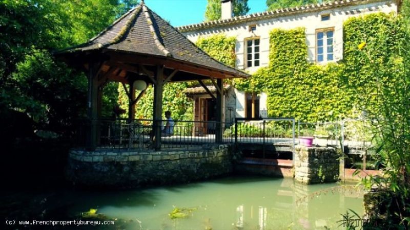 Beautiful Watermill in a hectare of..