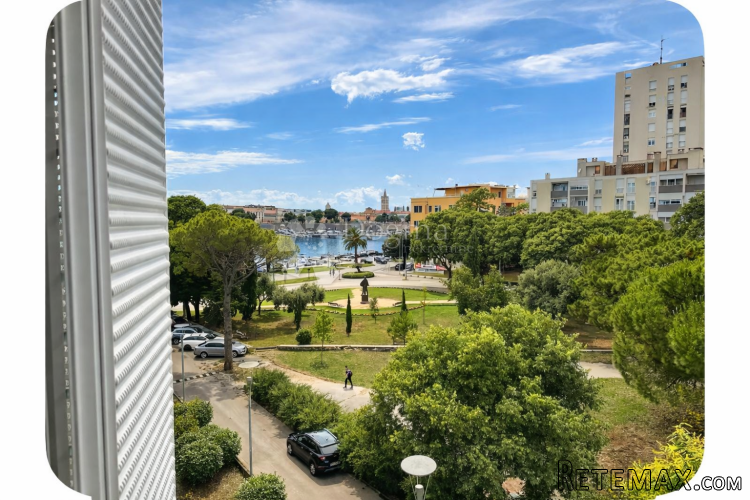 ZADAR (Branimir) 3-soban 95m2 -POGLED NA MORE I POLUOTOK!