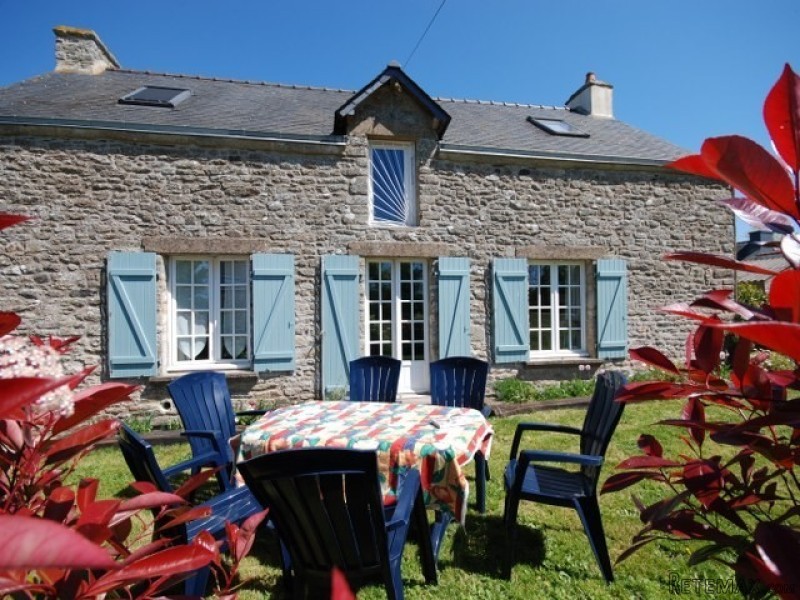 Beautifully renovated farmhouse with..
