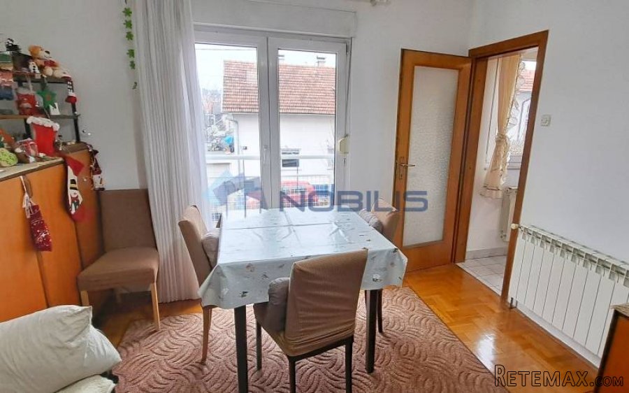 Zagreb, Vrapče, trosoban stan 61 m2 + parking mj.