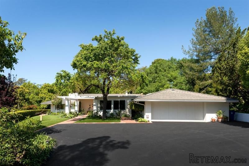 4 bedroom House For Sale: 2979.. - 2