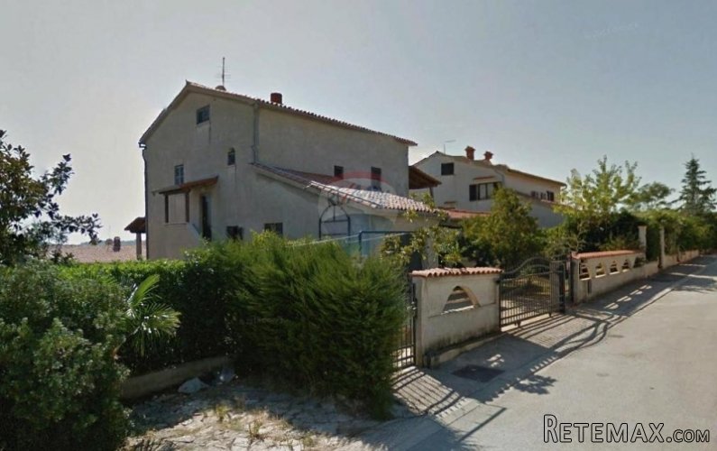 OBITELJSKA KUĆA SA 5 APARTMANA I UGOSTITELJSKIM OBJEKTOM - 2