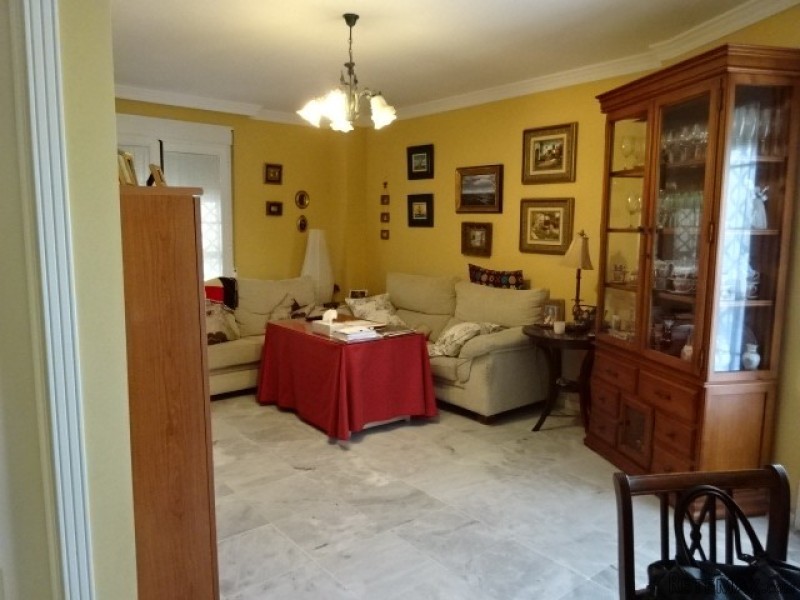 2 Bedroom Ground Floor Apartment - 2