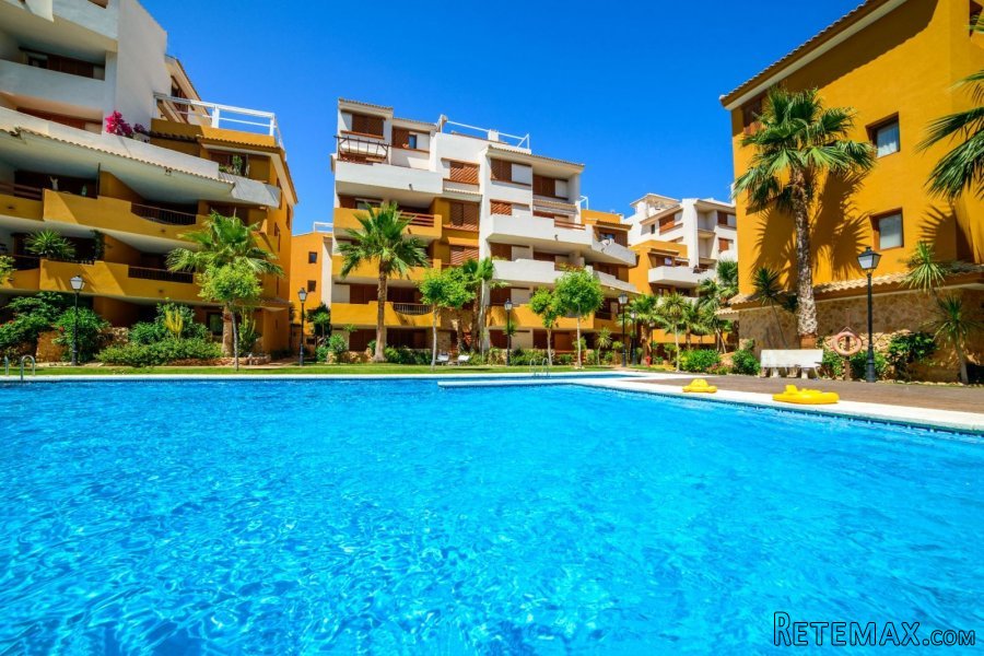 Ground floor apartment new built in a private residential..