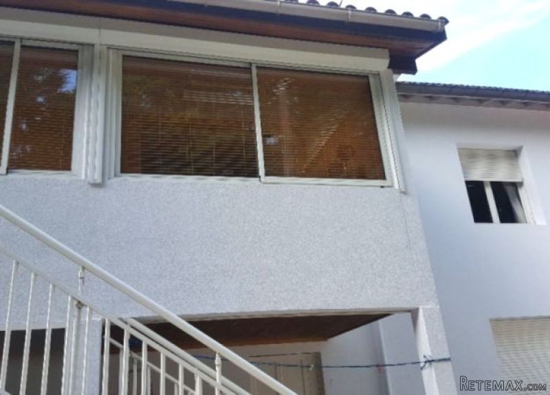 Villa in Sought After Bordeaux Location