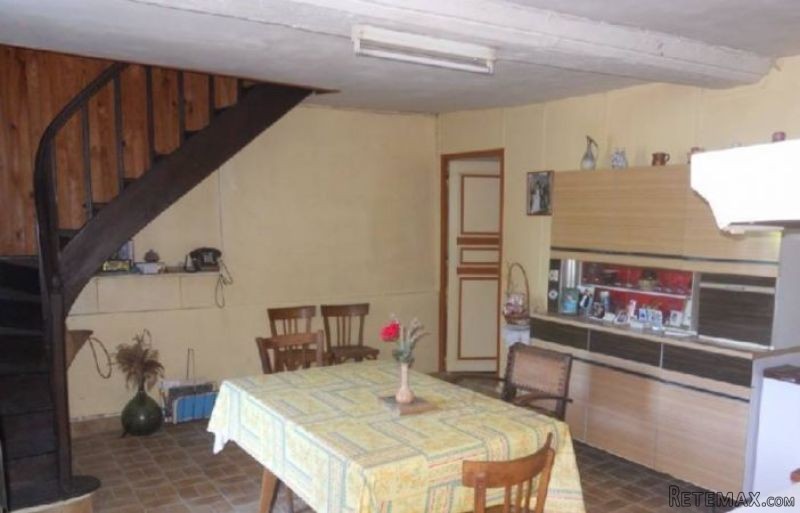 Rural House to Renovate Further - 2