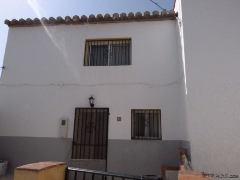 2 bedroom, 2 bathroom Townhouse, (build..