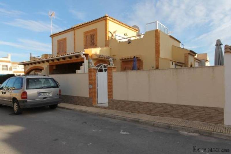 2 Bedroom 2 Bathroom Townhouse In Playa.. - 2
