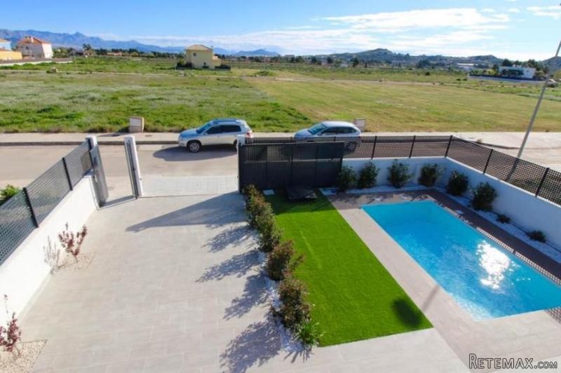 New villa in Aspe with pool and plot.. - 2