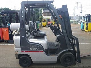Погрузчик вилочный бензин Nissan L01a15w
