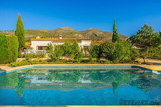 Charming finca located within easy walking distance of the..