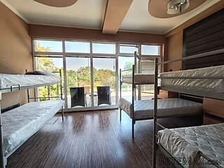 Izdaje se smeštaj za radnike – Zelengorska 2, Zemun