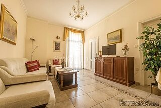 OPATIJA, stan u strogom centru za najam