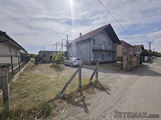 Prodajem kucu u Staroj Pazovi