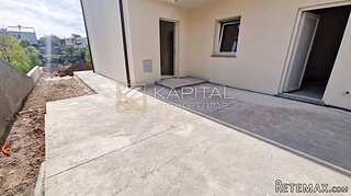 Srdoči, novogradnja, 3s+db sa okućnicom!