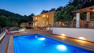 Opatija, Veprinac villa s bazenom